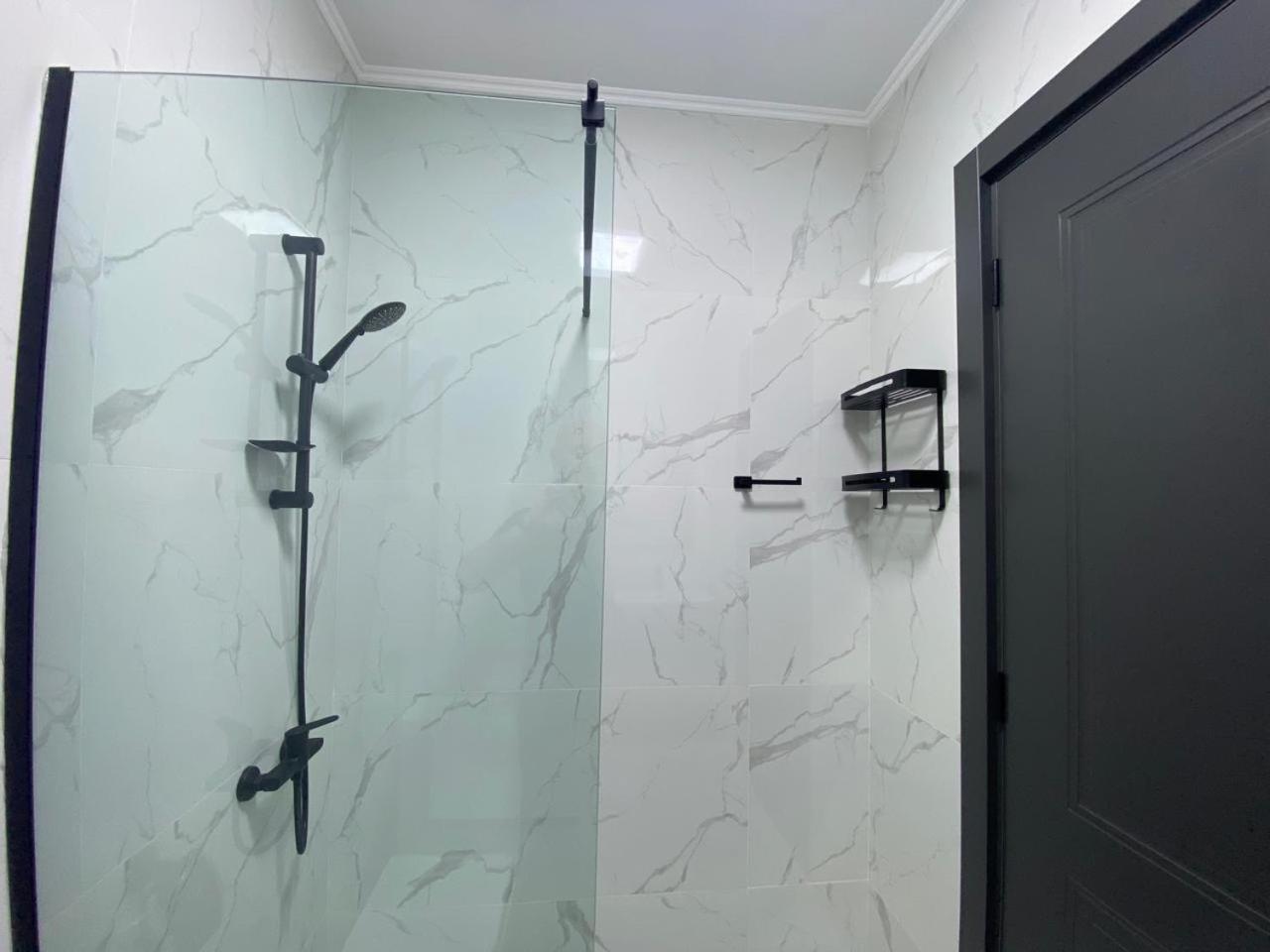 Hotel Varla كوتايسي المظهر الخارجي الصورة